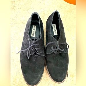 Steve Madden Oxford Suede Shoe
